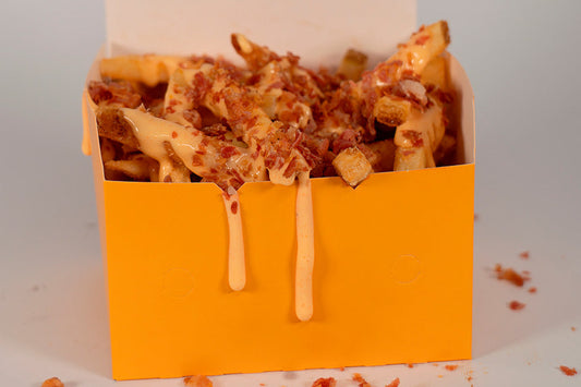 Patatine fritte cheddar e bacon