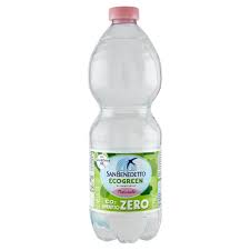 Acqua naturale